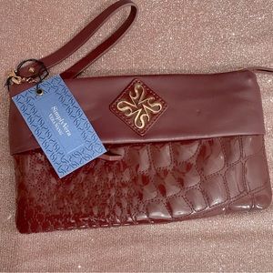 NWT Simply Vera Vera Wang Wristlet Dark Burgundy.